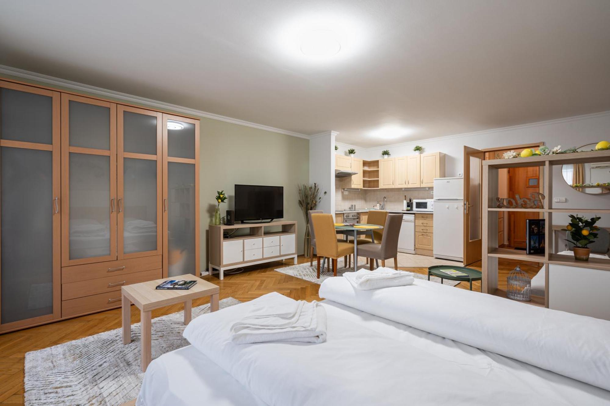 Moonlit Muse Apartment